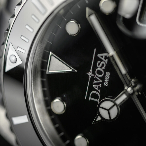 Davosa Ternos Medium Automatic 166.195.50 zegarek sportowy.