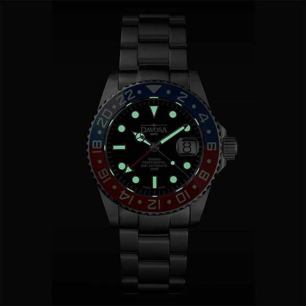 Podświetlenie w ciemności zegarka Davosa Ternos Professional TT GMT Automatic 161.571.60