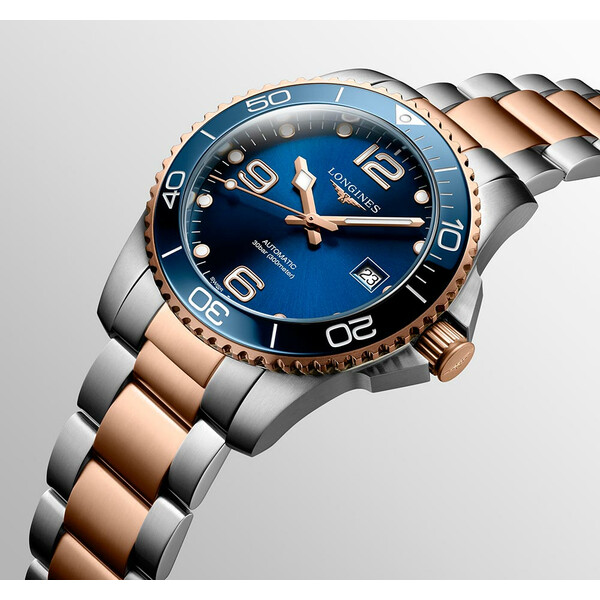 Ceramiczny niebieski pierścień nurkowy w zegarku Longines L3.781.3.98.7