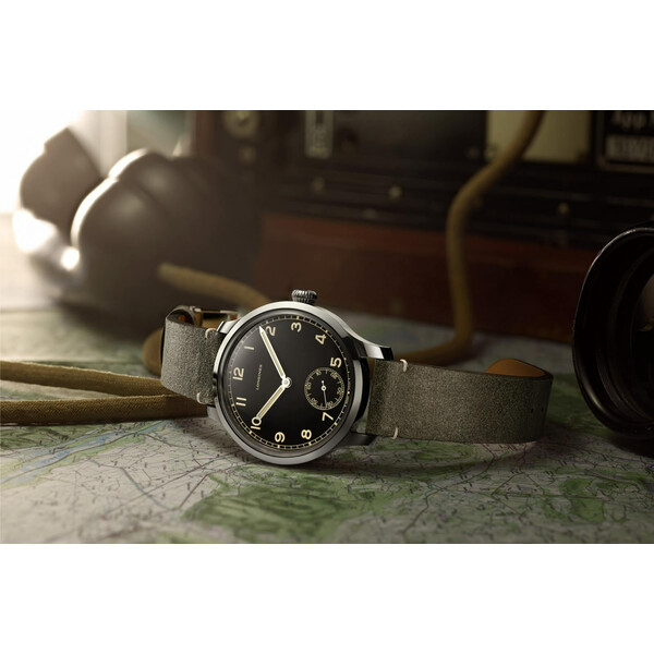 Longines L2.826.4.53.2 męski zegarek w militarnym stylu.