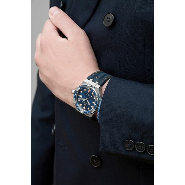 Maurice Lacroix Aikon Venturer Limited Edition AI6058-SS002-431-1 zegarek męski