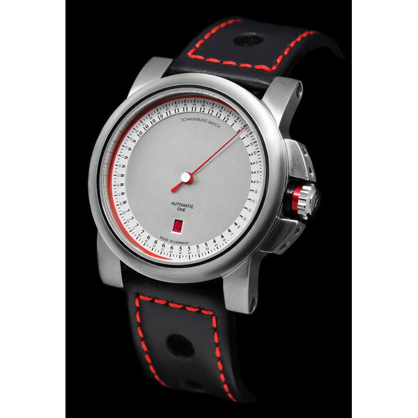 Schaumburg GT-One Recreation SCH-GT1R zegarek męski w stylu wyścigowym.