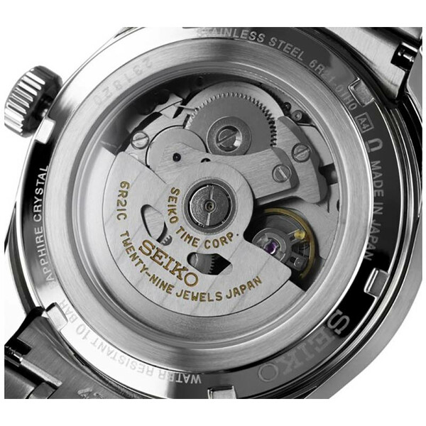 Przeszklony szafirowym szkłem dekiel w zegarku Seiko Presage Sharp Edged SPB307J1