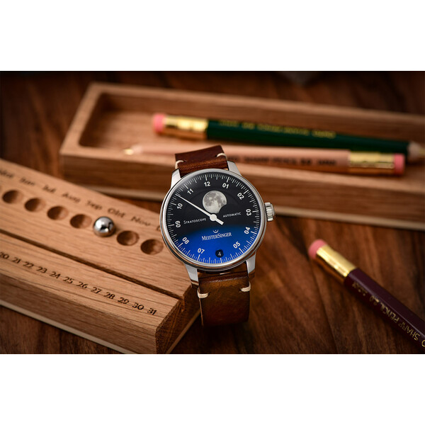 Zegarek z realistycznym księżycem  
MeisterSinger